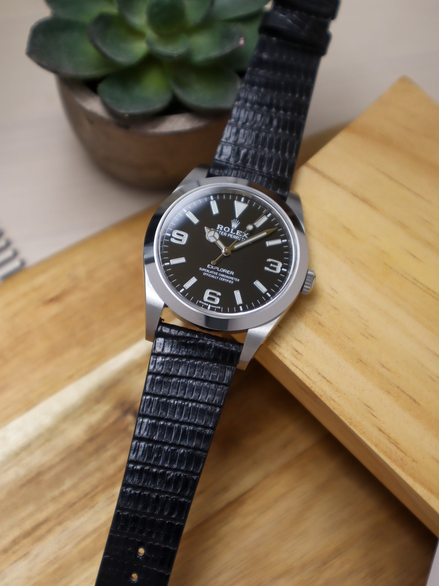 Ink Black Lizard Stitchless Strap