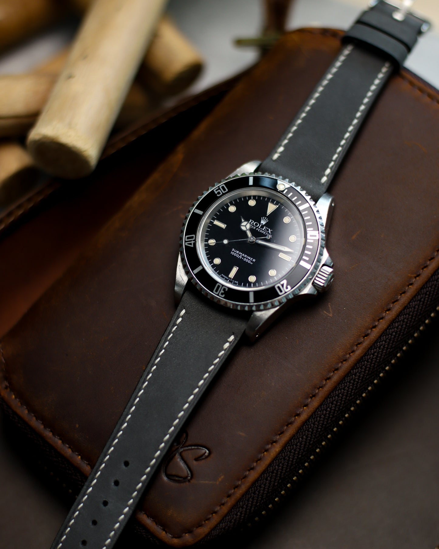 Ash Grey Nubuck Lean Strap