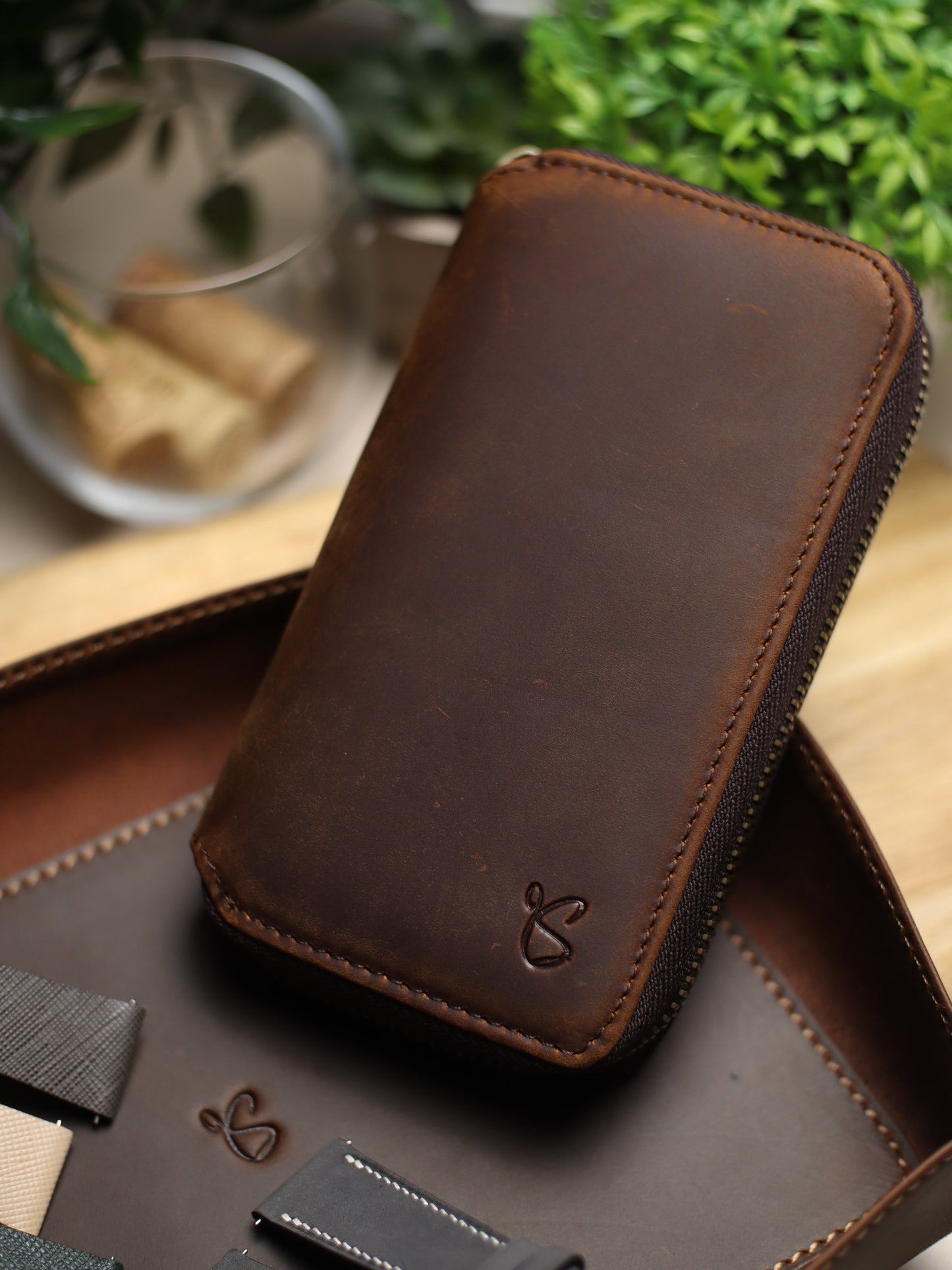 Chestnut Brown Crazy Horse Zip Pouch