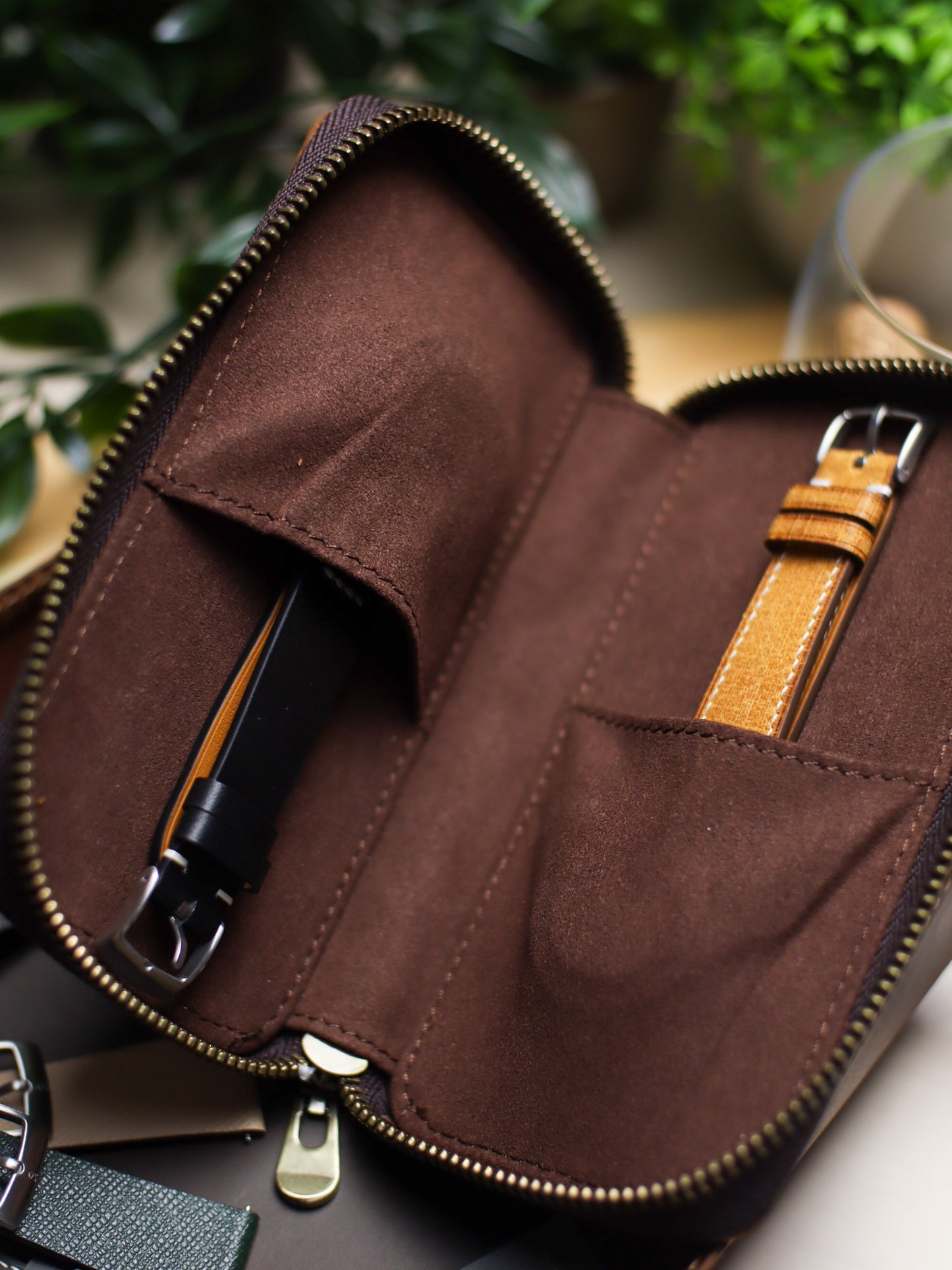 Chestnut Brown Crazy Horse Zip Pouch