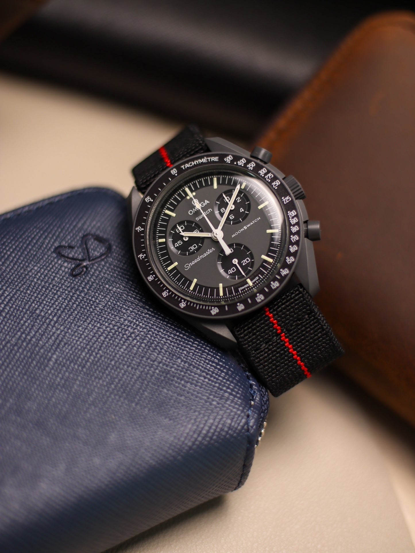 Classic Black/Red Elastic Band