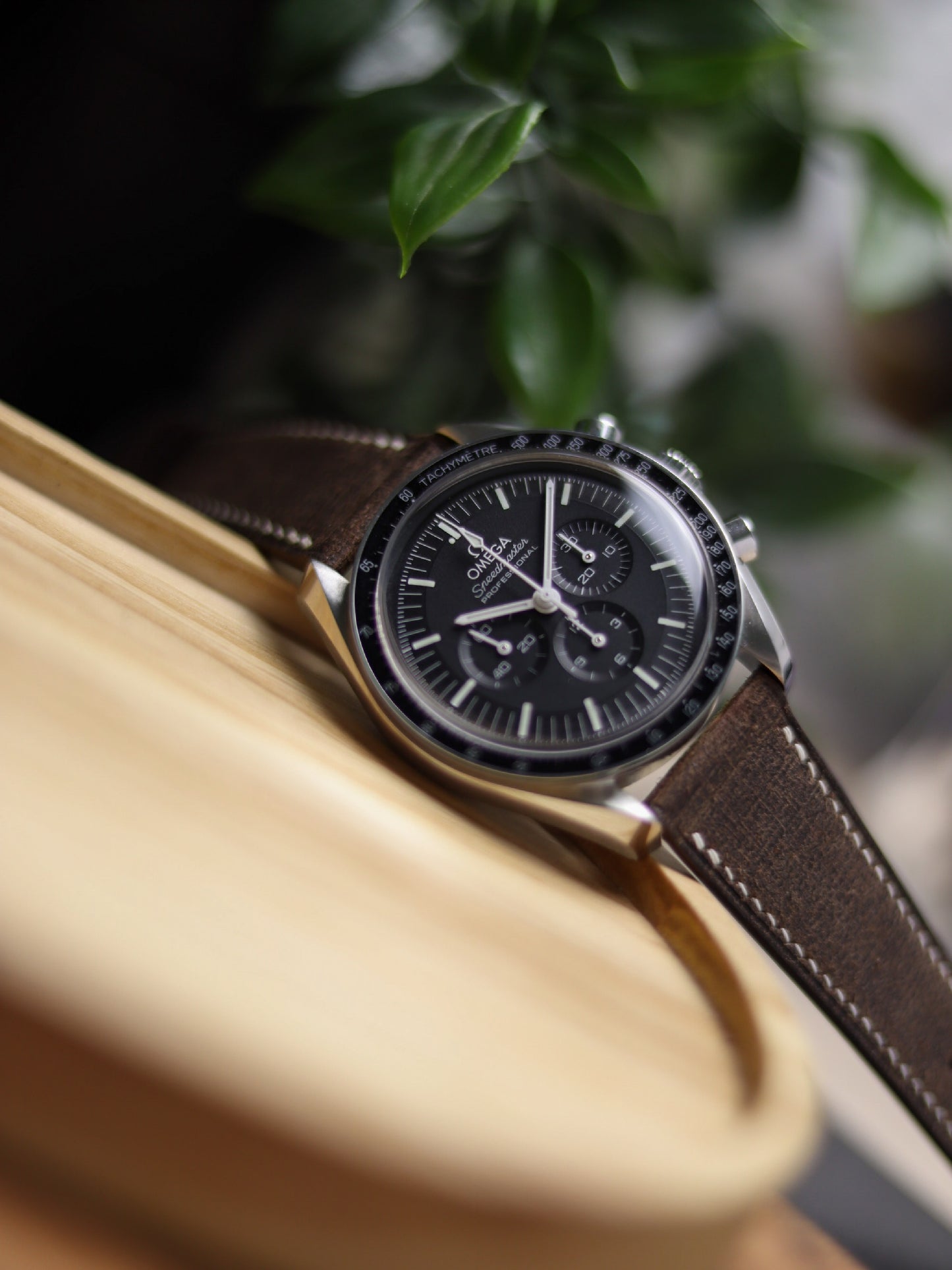 Dark Brown Babele Lean Strap