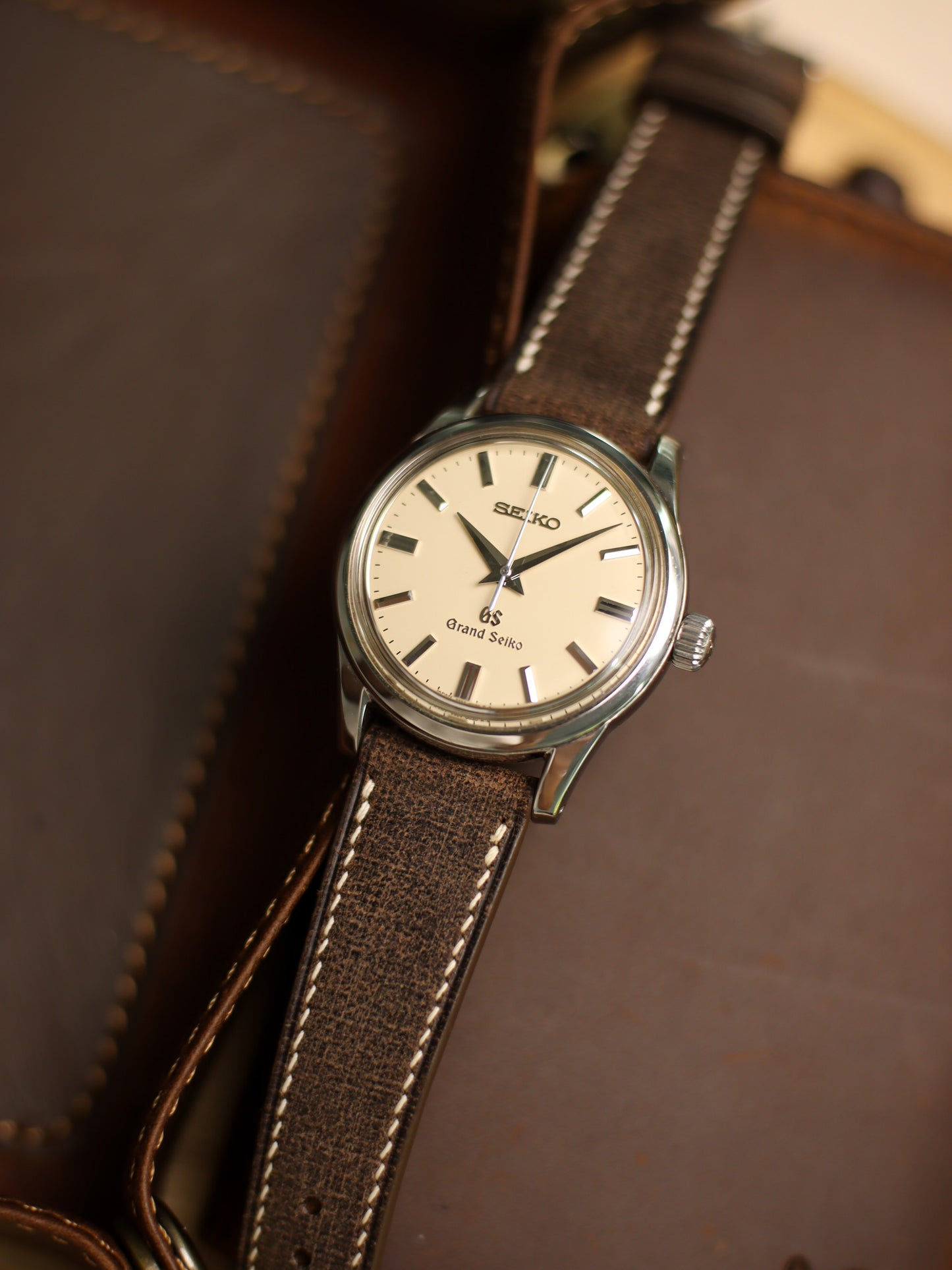 Dark Brown Babele Lean Strap