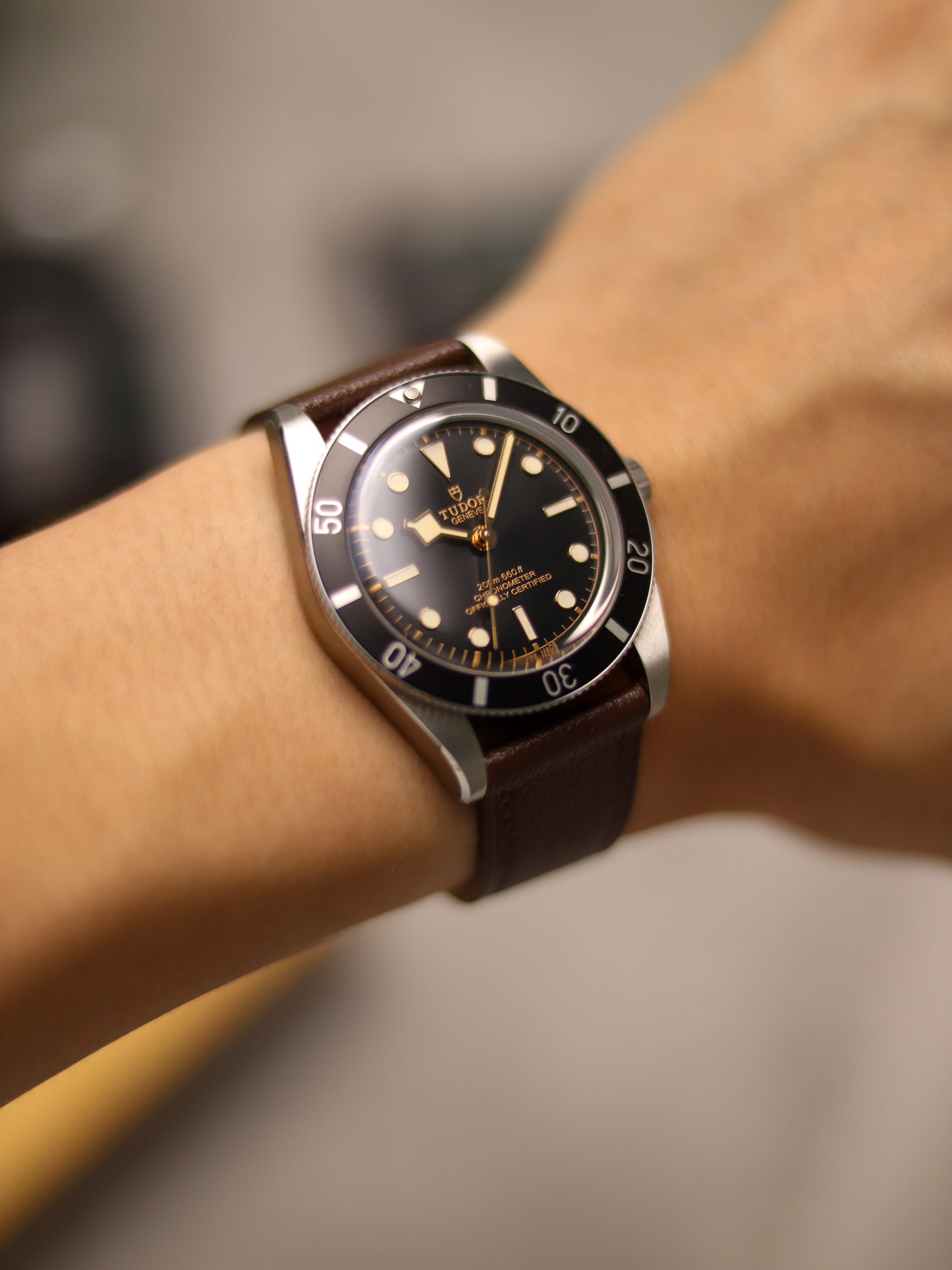 Dark Brown Chèvre Lean Strap