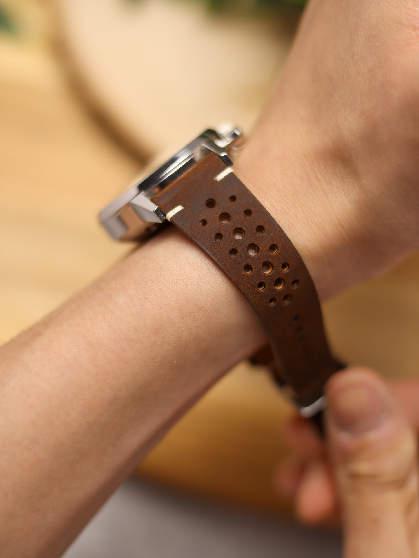 Dark Brown Waxy Rally (Point-Stitch) Strap
