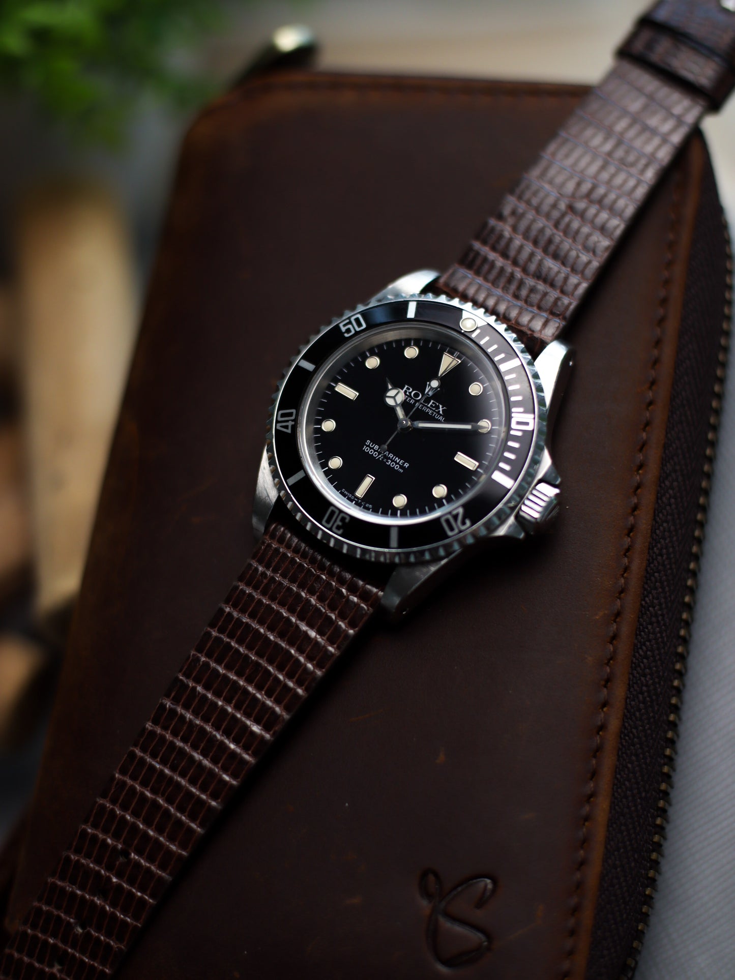 Dark Brown Lizard Stitchless Strap