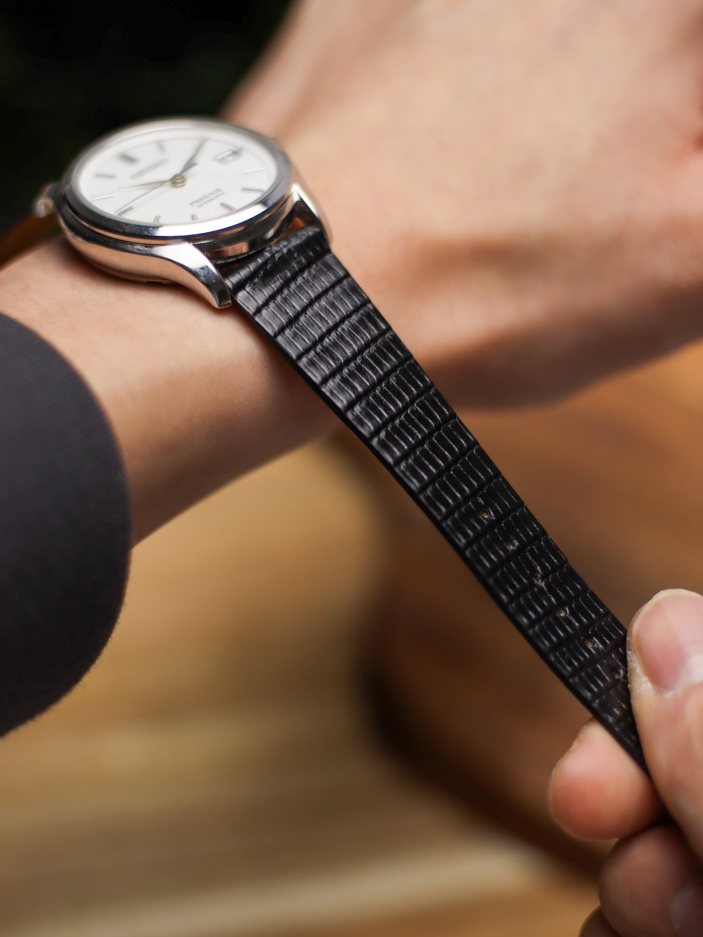 Ink Black Lizard Stitchless Strap