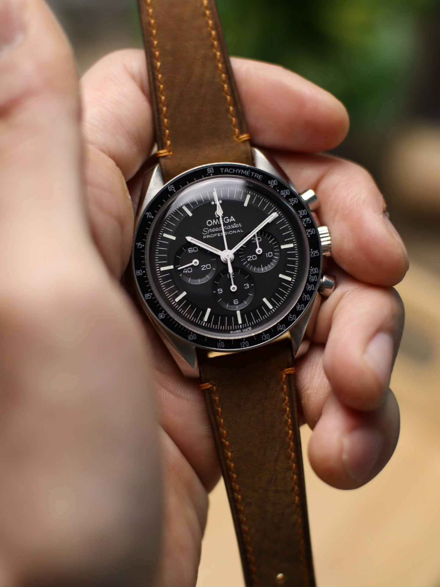 Light Brown Waxy Wing-Stitch Strap