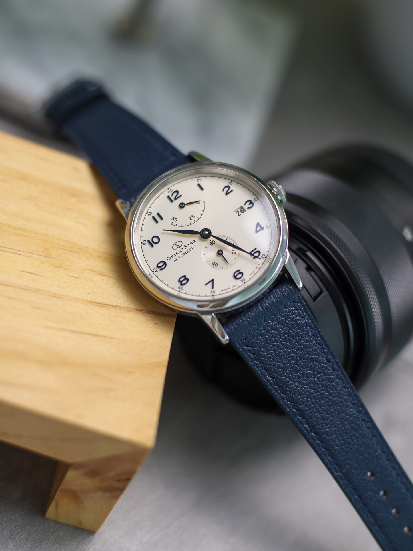 Navy Blue Chèvre Lean Strap