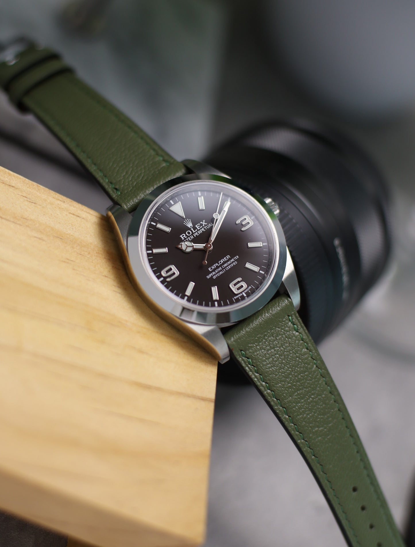 Olive Green Chèvre Lean Strap