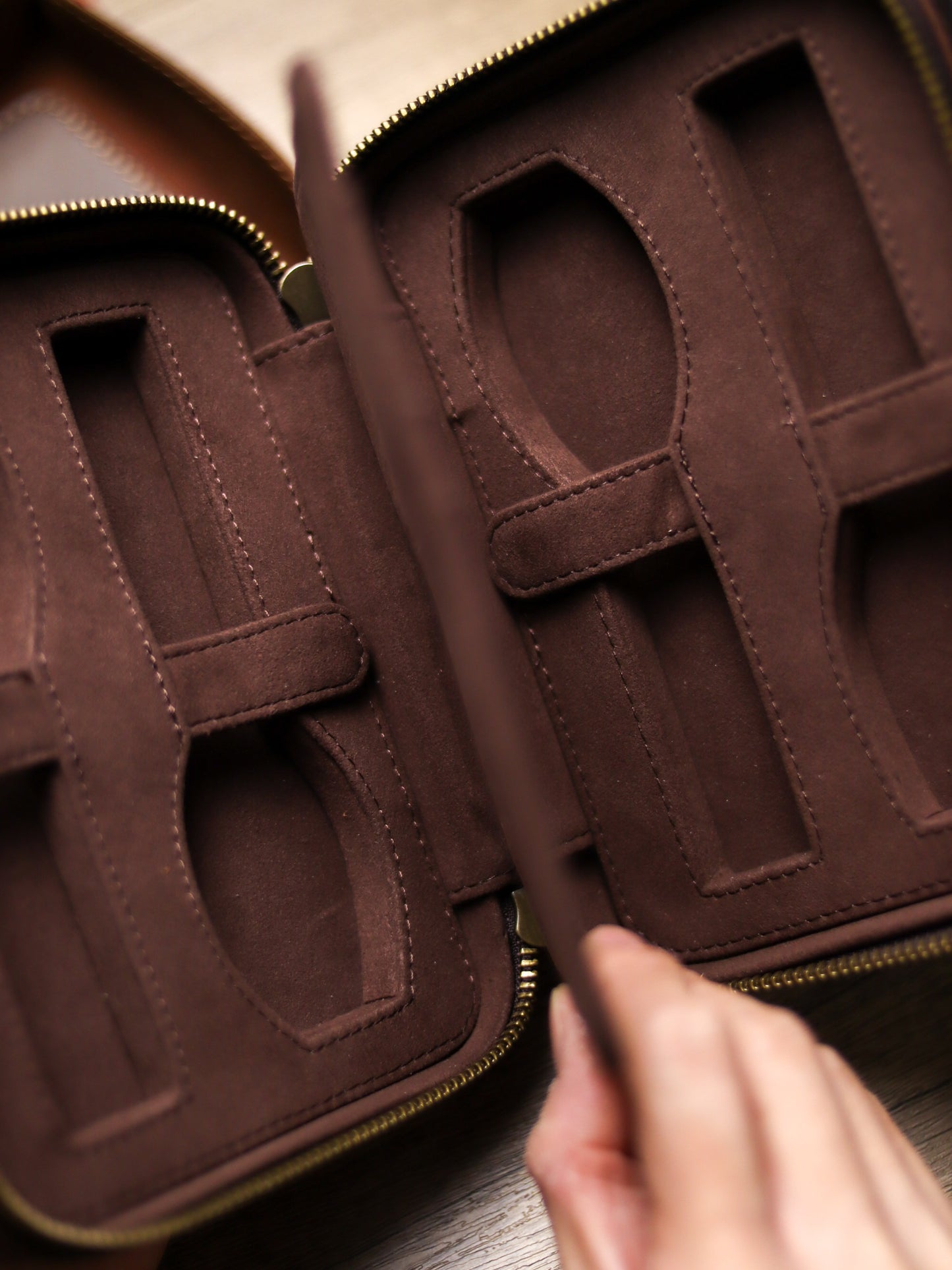 Dark Brown Crazy Horse Travel Album