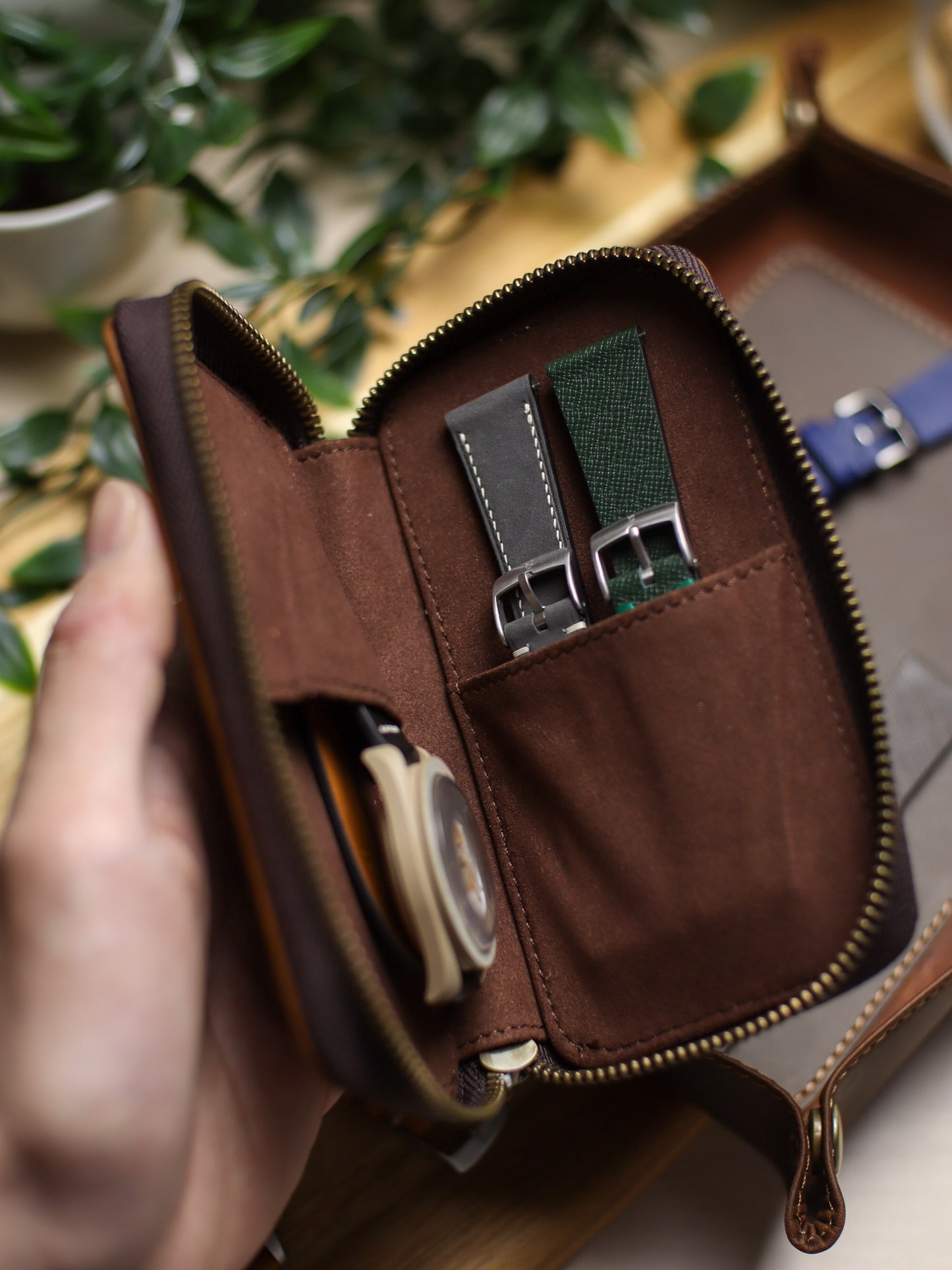 Chestnut Brown Crazy Horse Zip Pouch